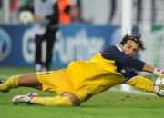 战术调整首场状态出色，FPX观众沸腾！，西亚卡姆重返赛场赢得满堂喝彩(人海战术平台是真的吗)